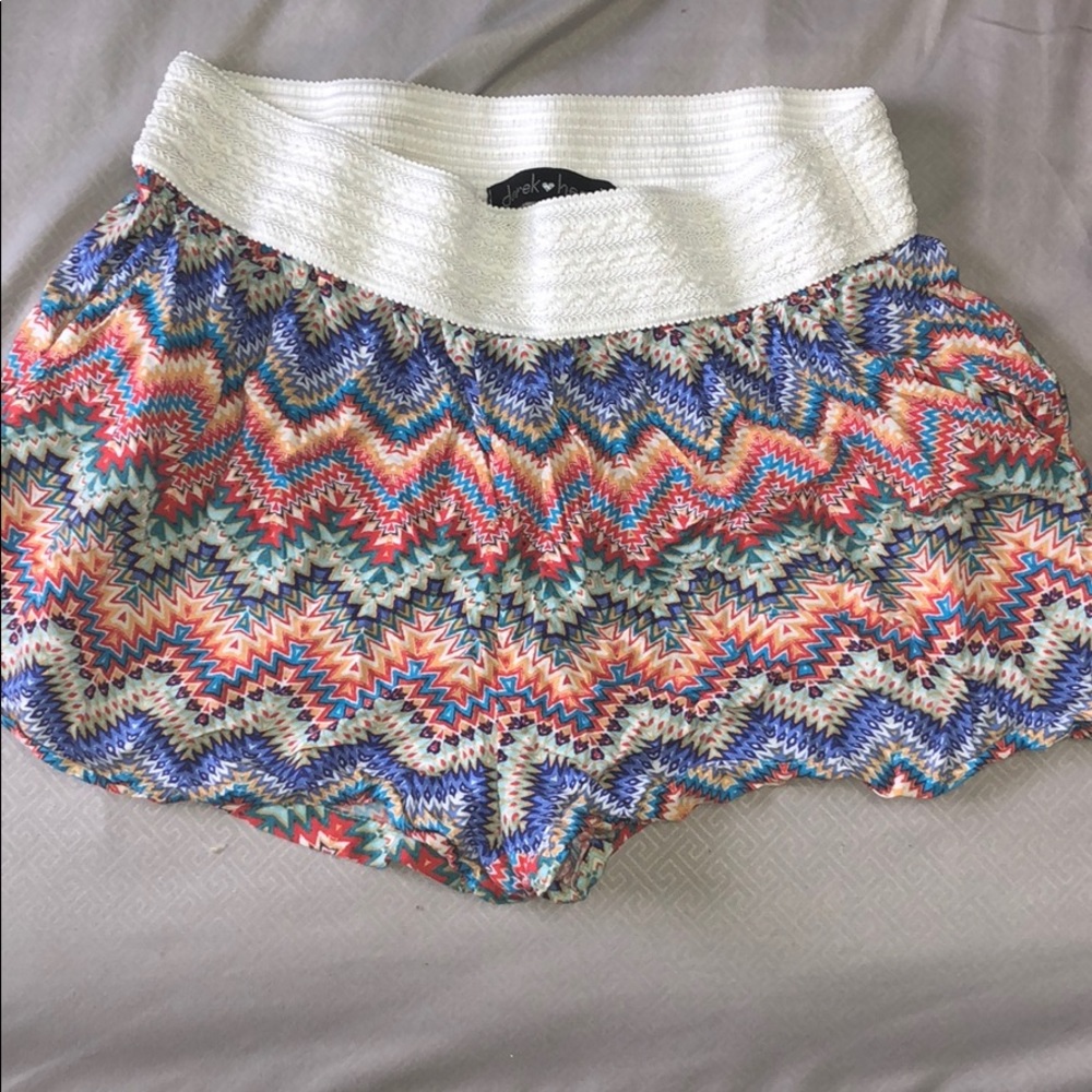 Derek Heart Summer Shorts w/ Pockets!